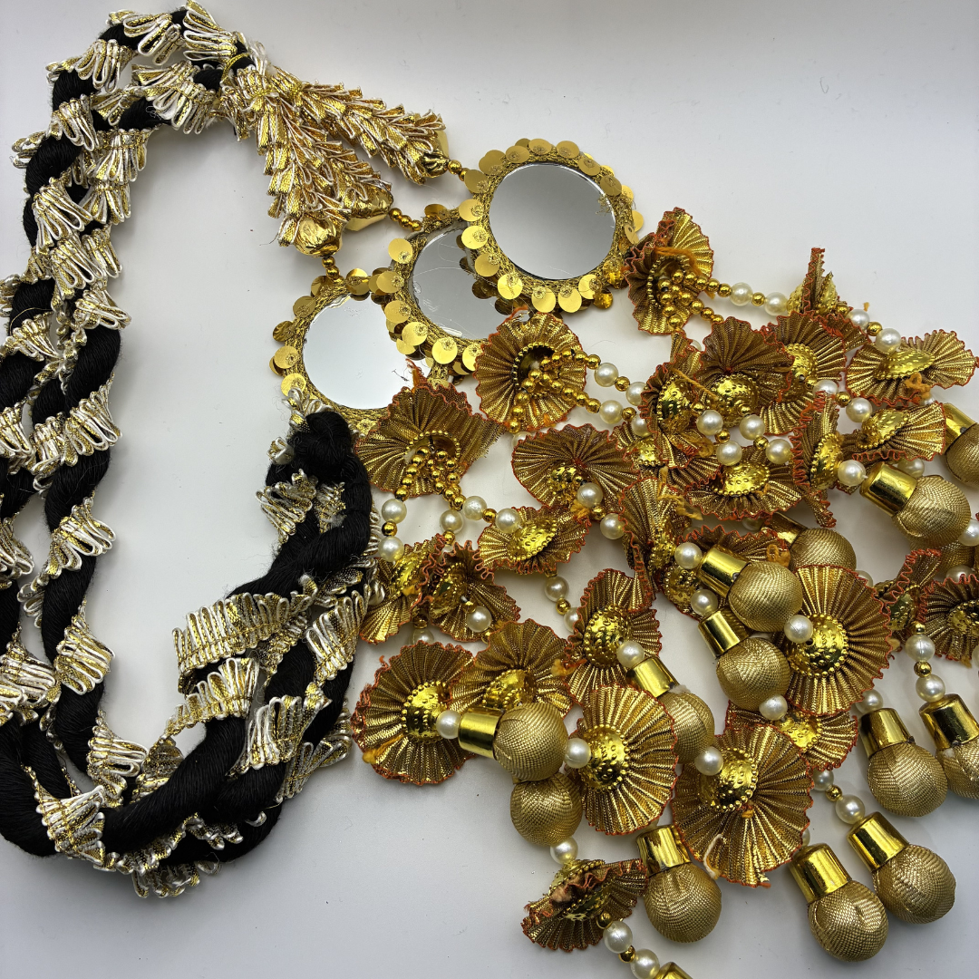Gold Coloured Paranda with Round Mirrors, Pearl Beading